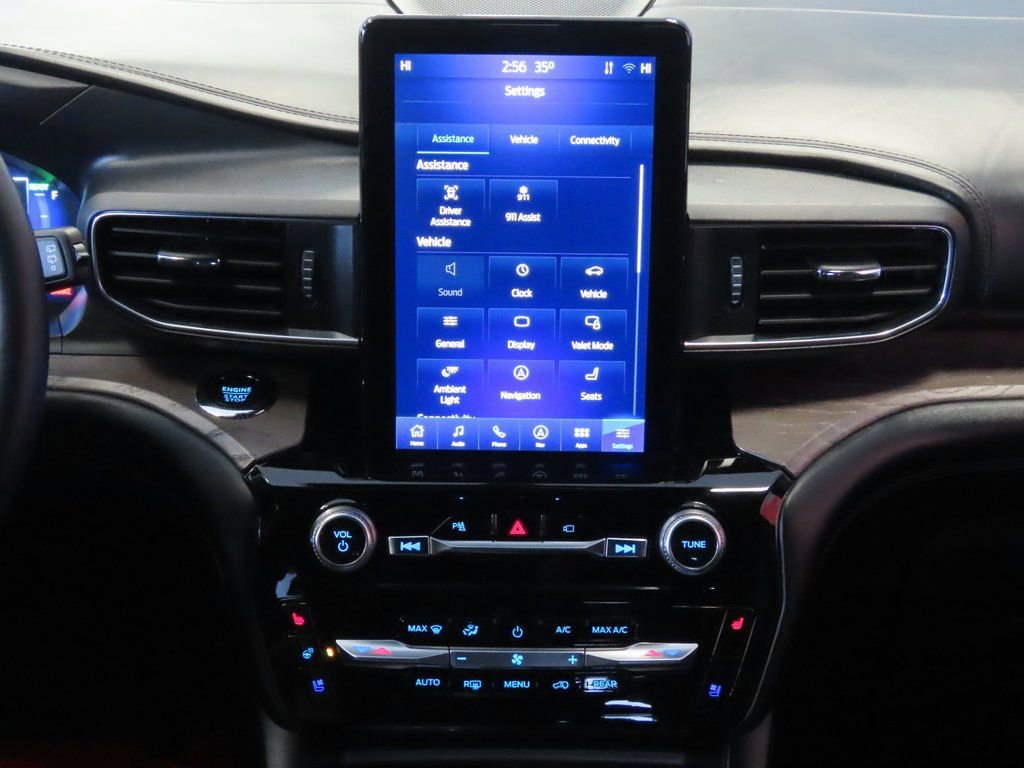 Used 2022 Ford Explorer Platinum w/ Premium Technology Package image 7