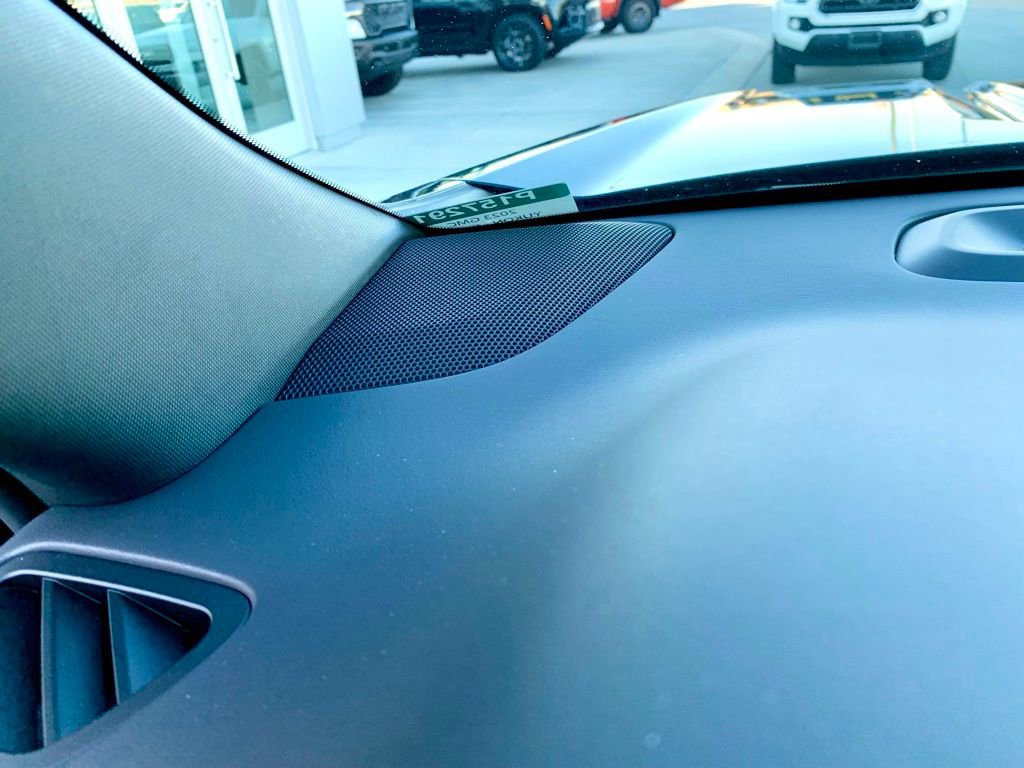 Used 2023 GMC Yukon SLT image 43