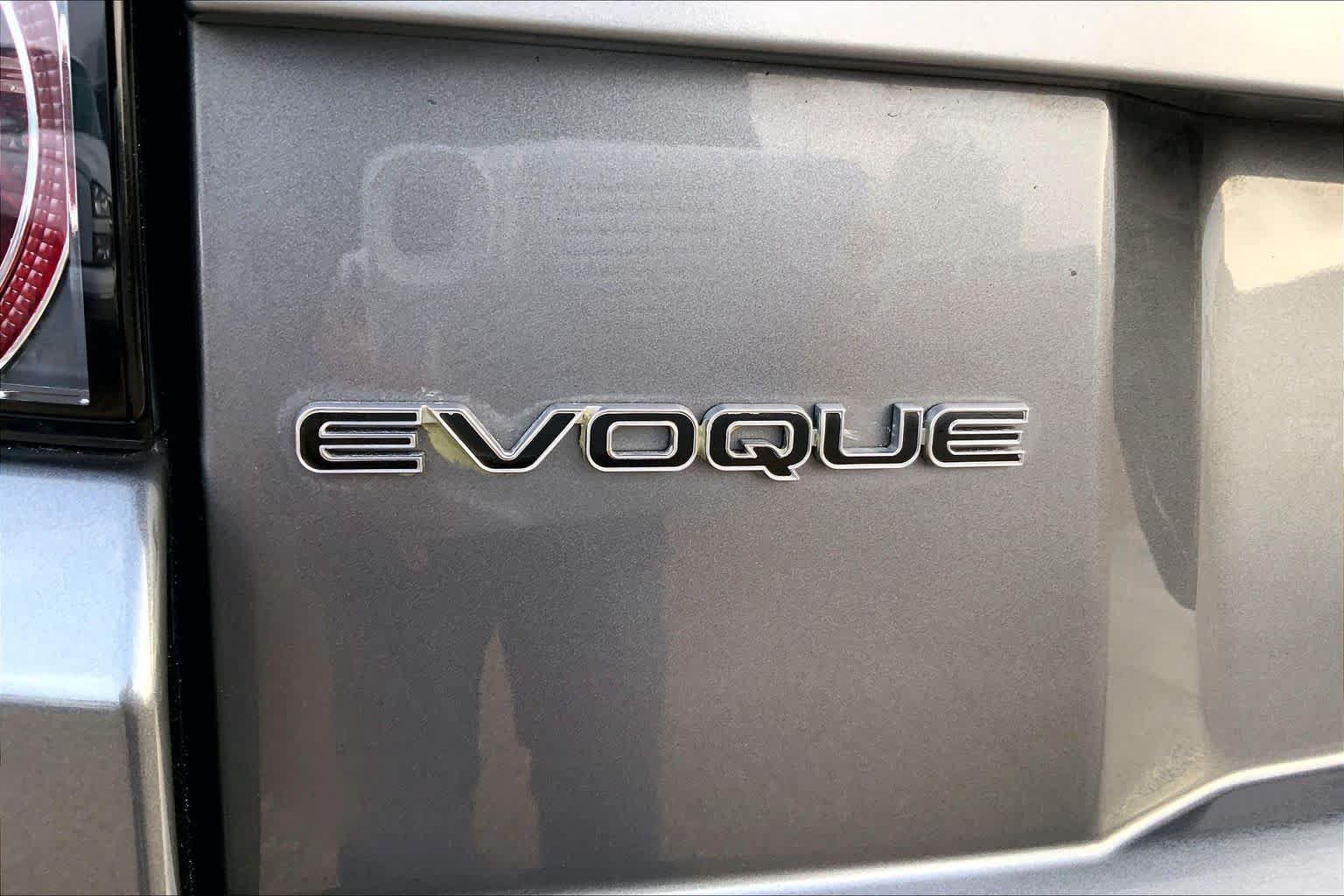 Used 2015 Land Rover Range Rover Evoque Pure Plus AWD/4WD image 30