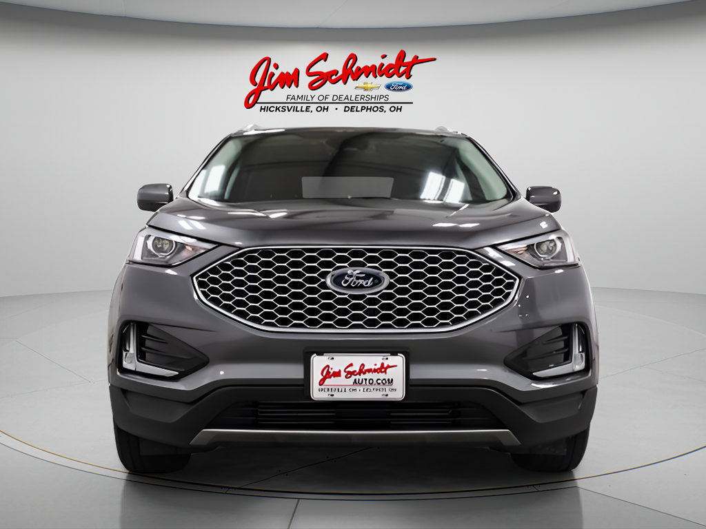 Used 2024 Ford Edge SEL w/ Convenience Package AWD/4WD image 2