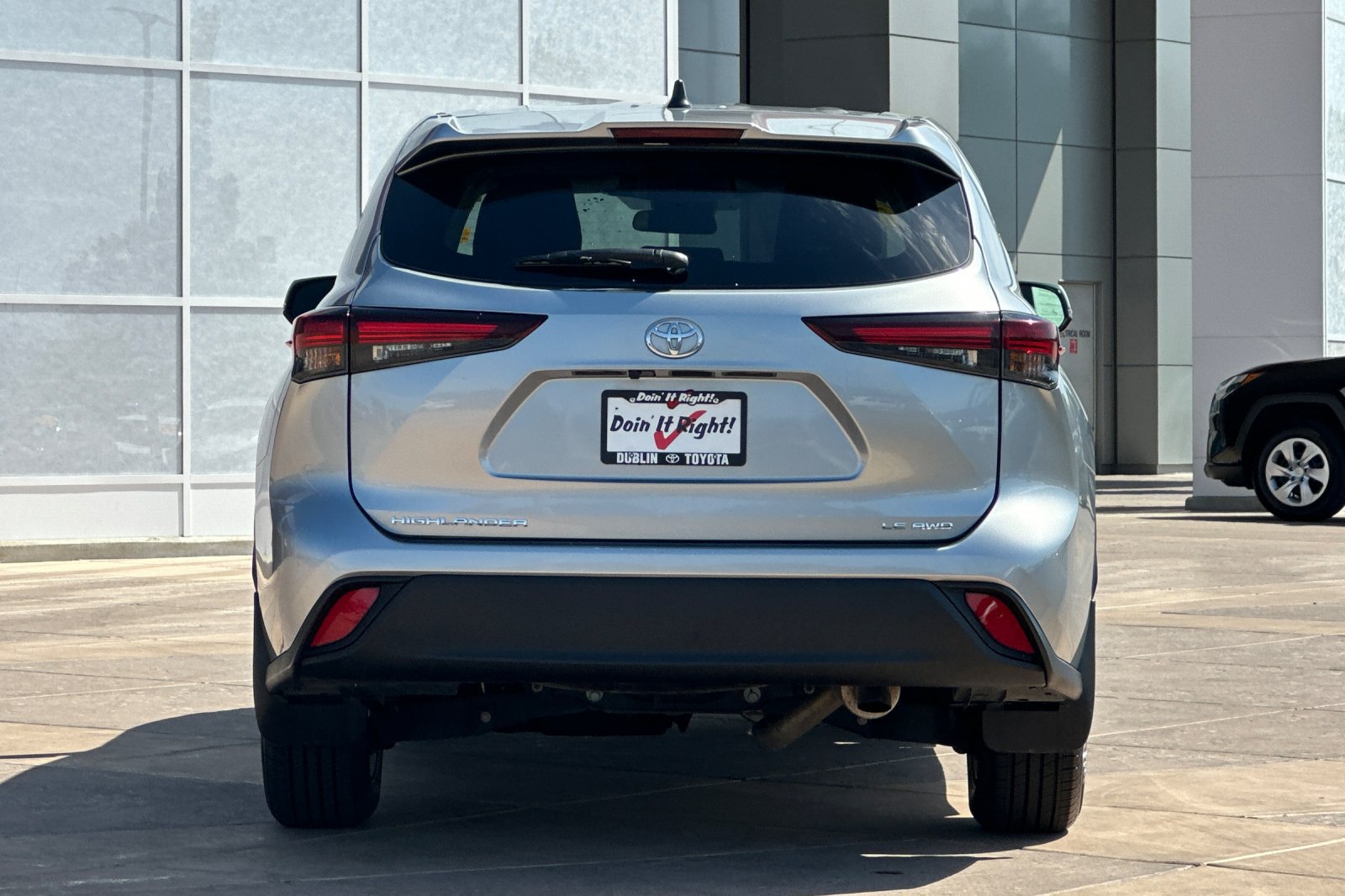 Certified 2025 Toyota Highlander LE AWD/4WD image 6