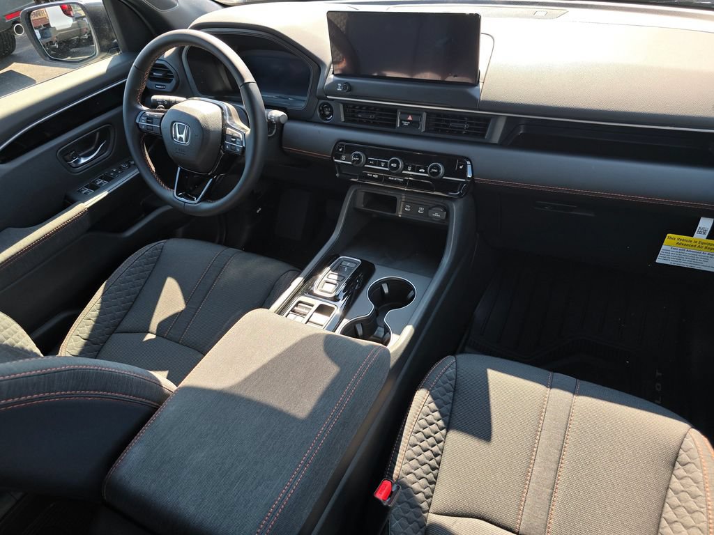 New 2026 Honda Pilot Sport image 15