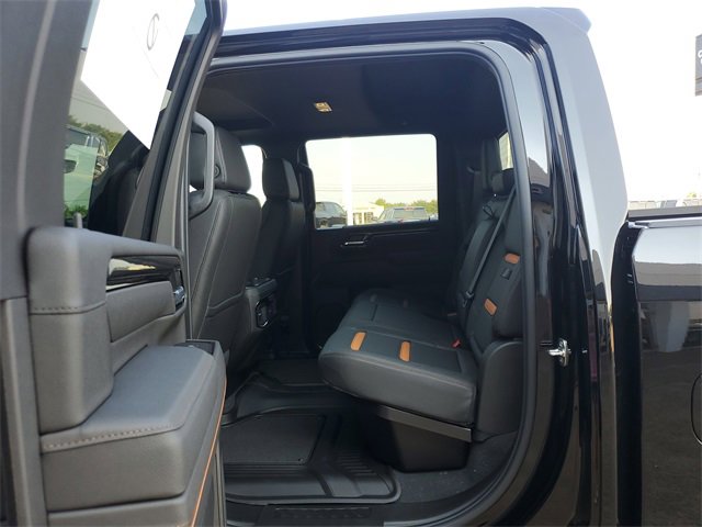 New 2026 GMC Sierra 2500 AT4 w/ AT4 Premium Plus Package image 9