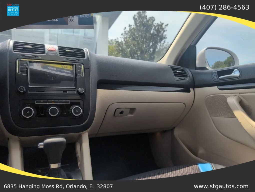 Used 2010 Volkswagen Jetta SE FWD image 19