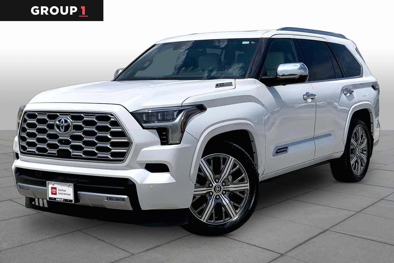 Used 2023 Toyota Sequoia Capstone RWD image 1