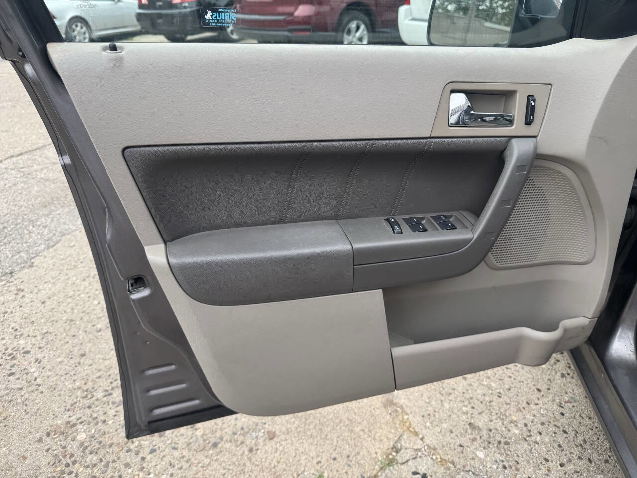 Used 2011 Ford Focus SEL w/ 301A Rapid Spec Order Code FWD image 13