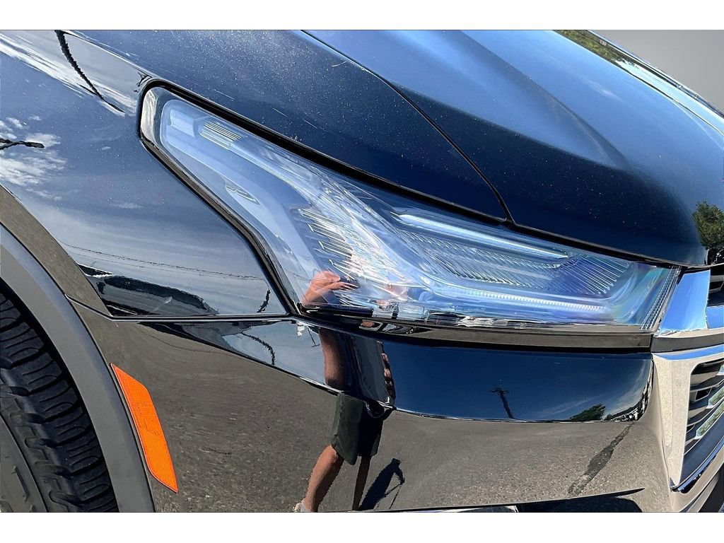 Used 2023 Chevrolet Traverse LT FWD image 33