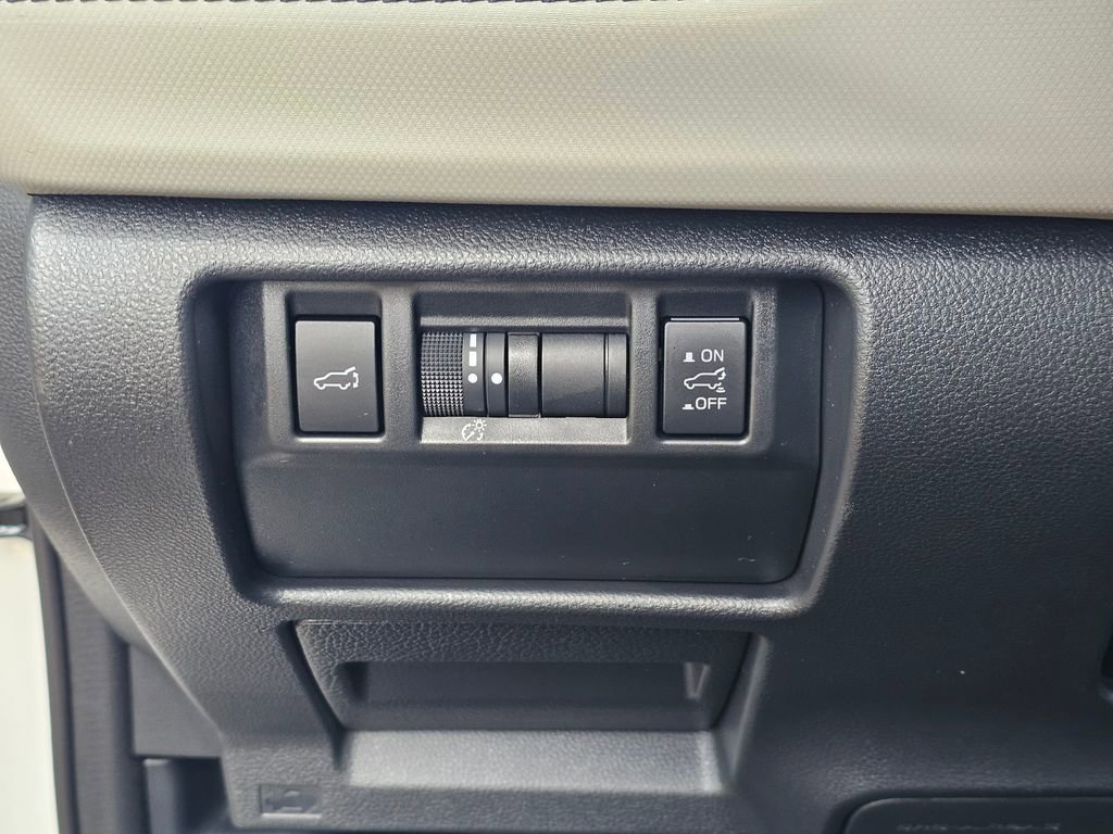 Certified 2025 Subaru Forester Premium image 24