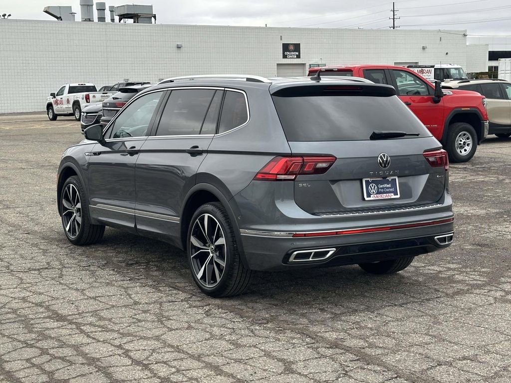 Certified 2024 Volkswagen Tiguan SEL R-Line image 3