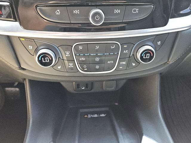 Used 2019 Chevrolet Traverse Premier w/ Driver Confidence II Package image 10