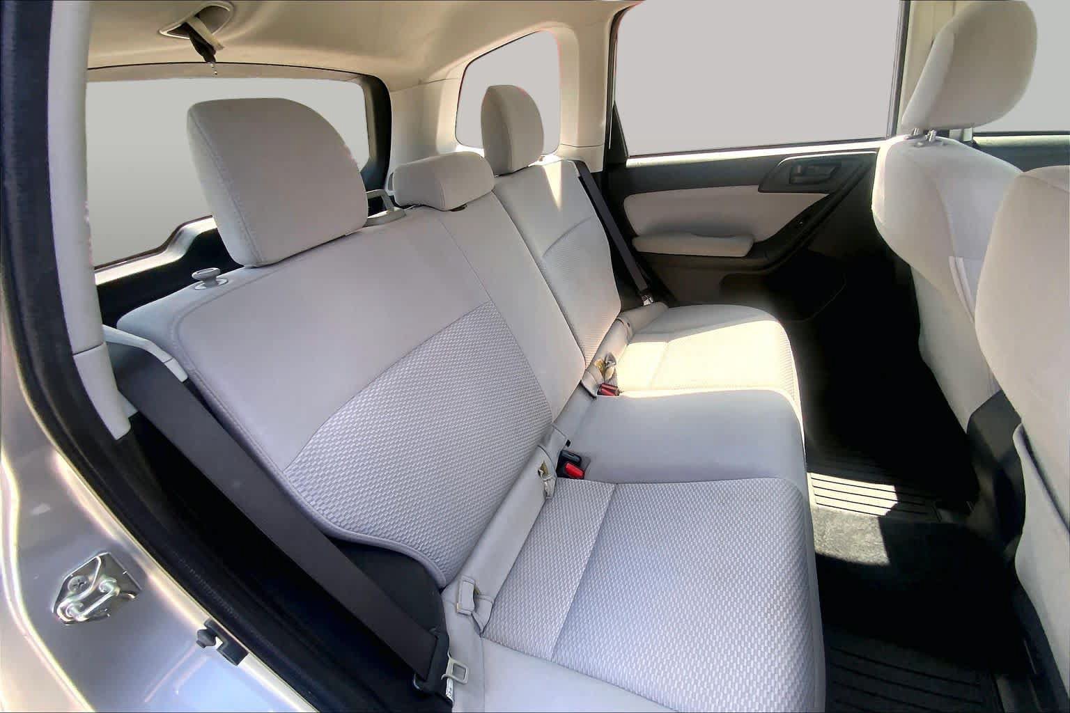 Used 2018 Subaru Forester 2.5i AWD/4WD image 19