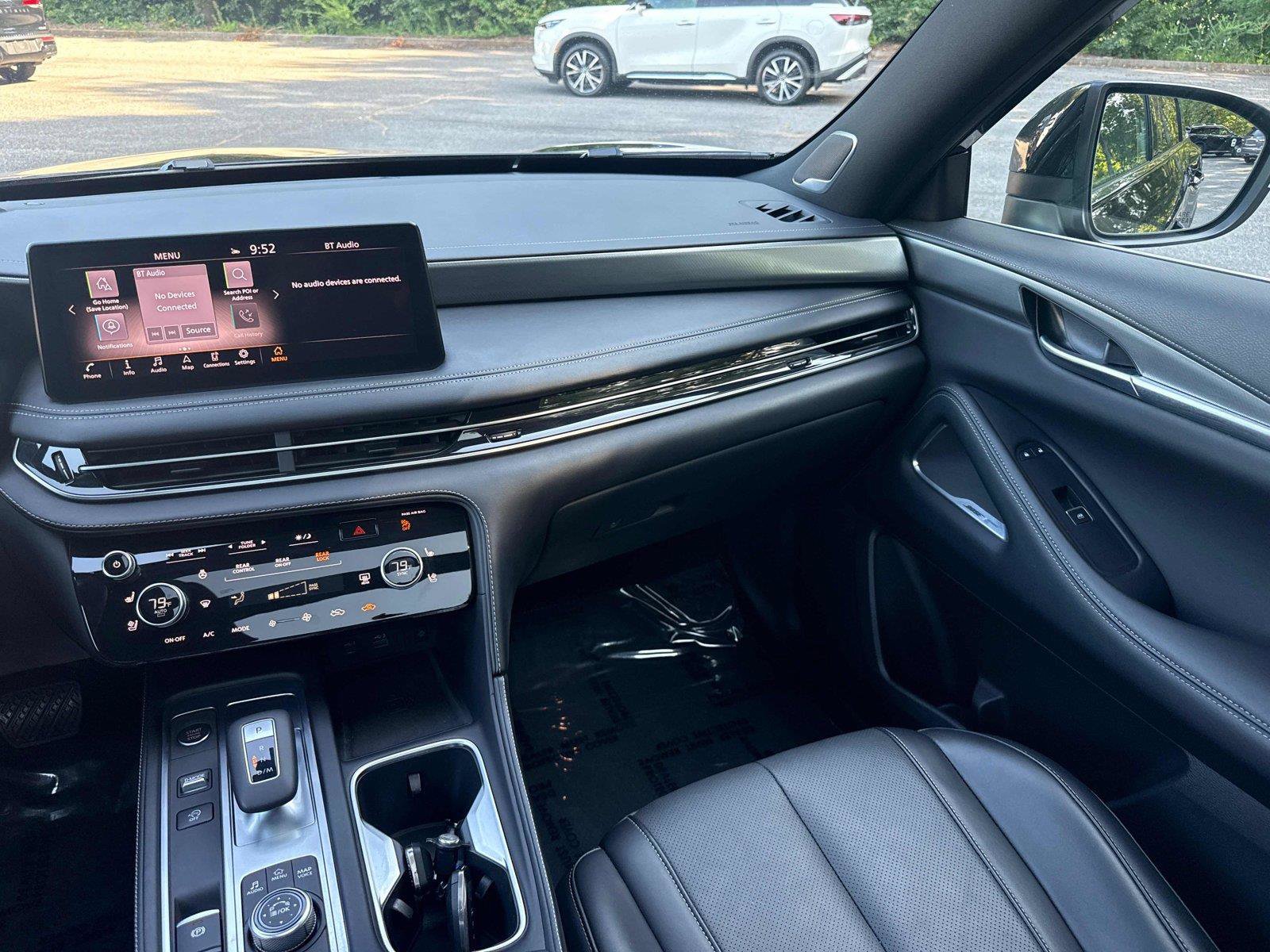 Used 2025 INFINITI QX60 Luxe w/ Black Edition FWD image 15