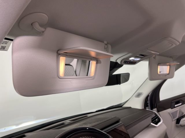 Used 2025 GMC Acadia Denali w/ Super Cruise Package image 36