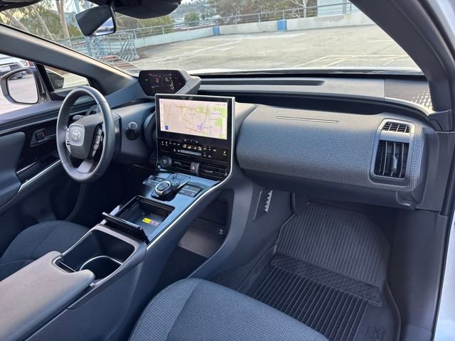 Used 2025 Toyota bZ4X XLE image 29