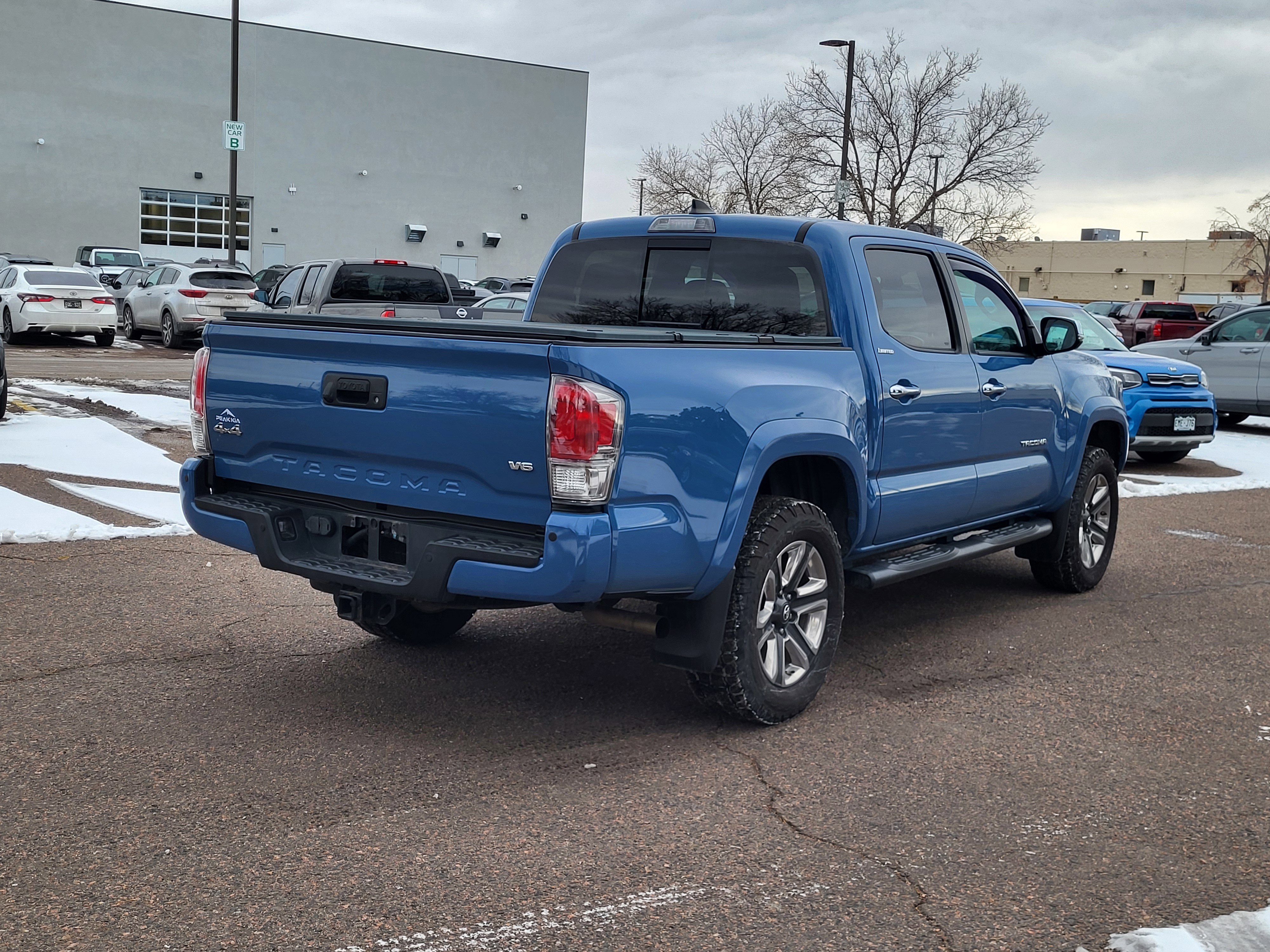 Used 2019 Toyota Tacoma SR5 image 3
