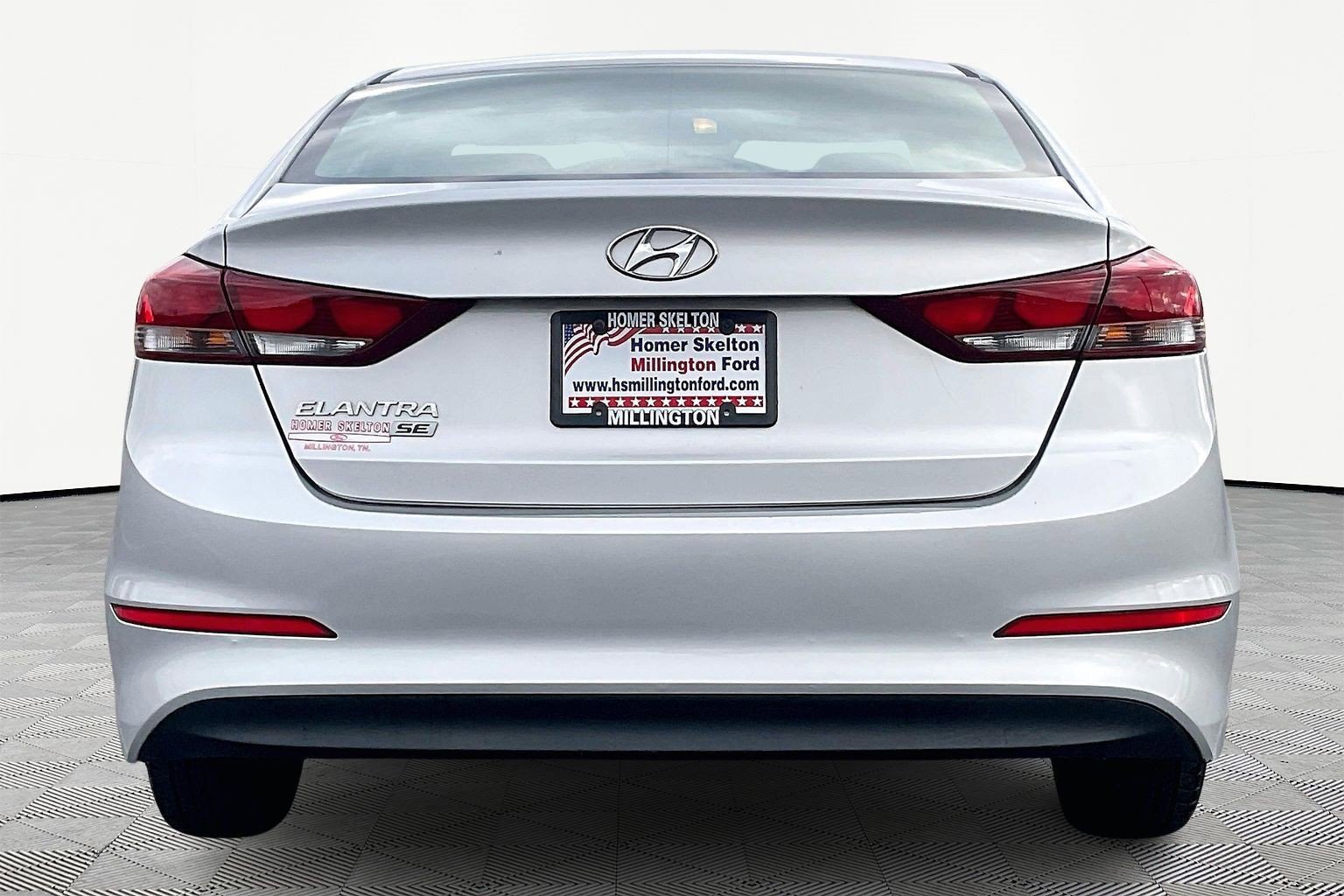 Used 2018 Hyundai Elantra SE image 4