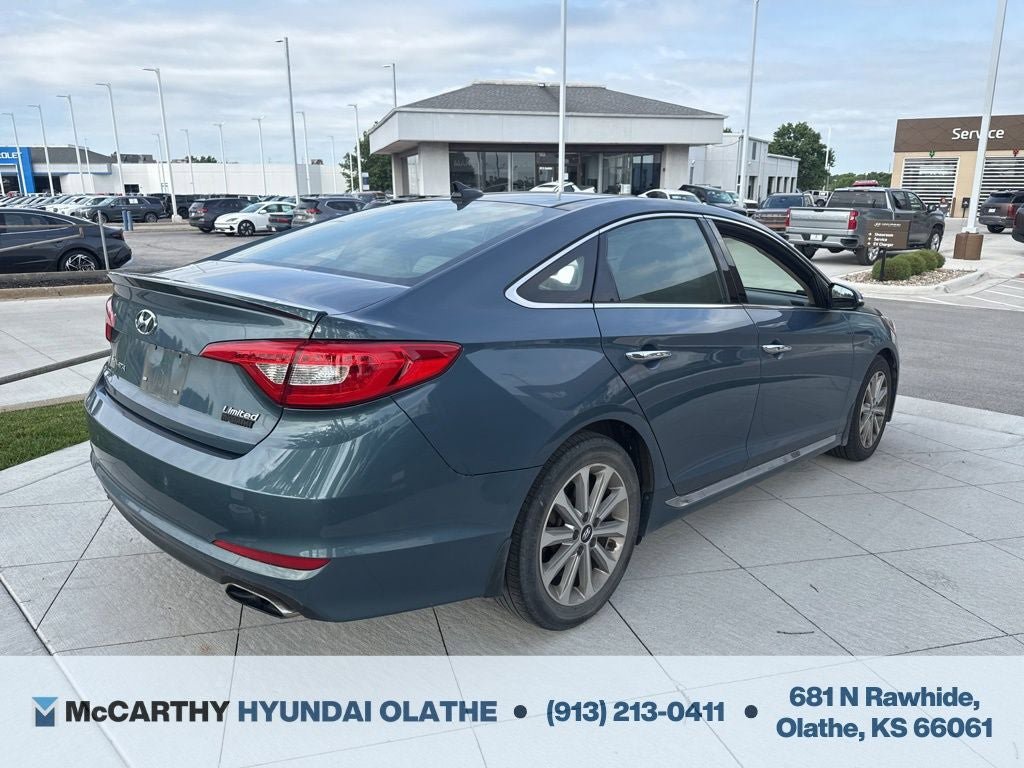 Used 2016 Hyundai Sonata Limited w/ Option Group 05 FWD image 15
