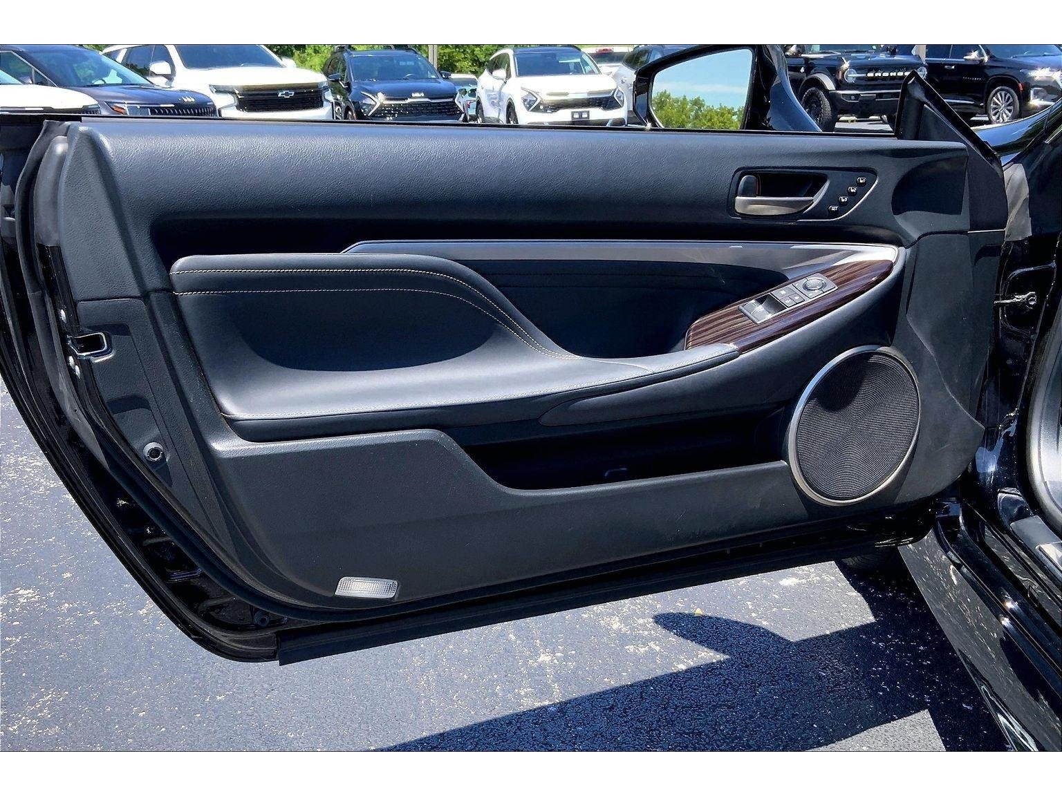 Used 2019 Lexus RC 350 w/ Premium Package RWD image 19