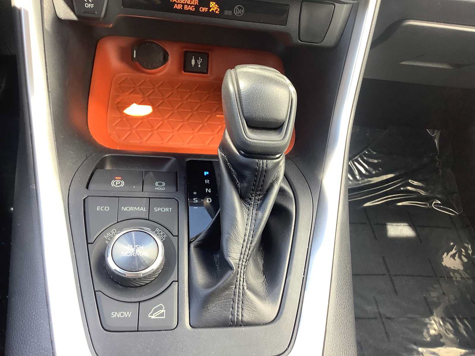 Used 2019 Toyota RAV4 Adventure w/ All Weather Liner Package AWD/4WD image 18