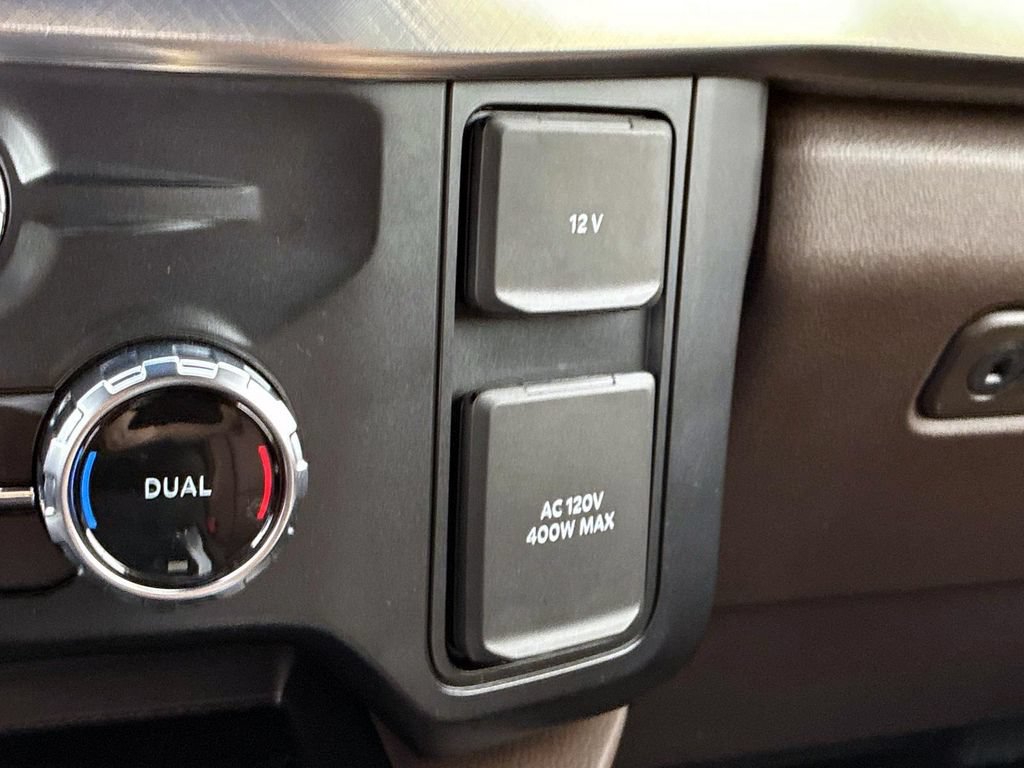 Used 2025 Ford F250 King Ranch AWD/4WD image 34