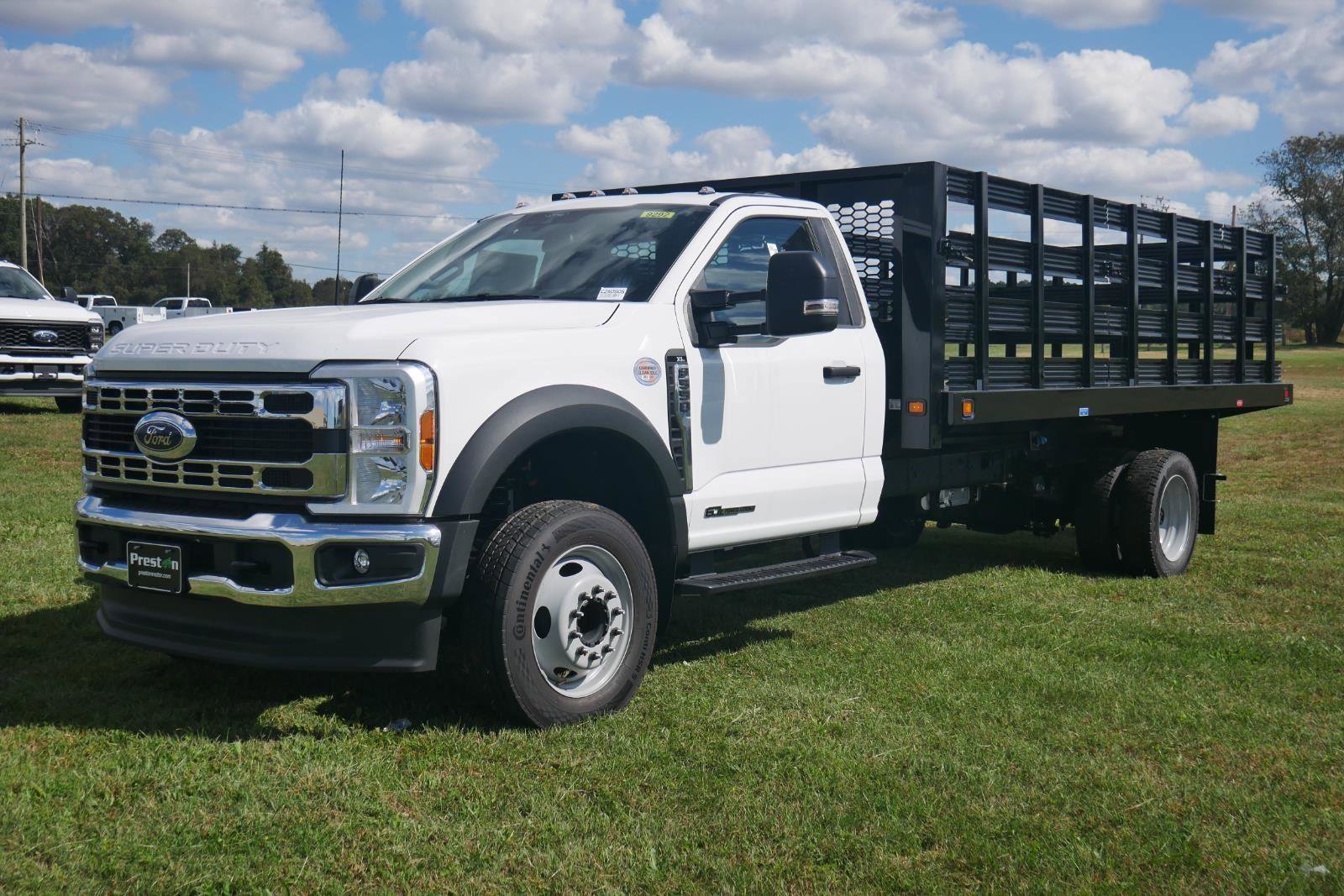 New 2025 Ford F550 2WD Regular Cab Super Duty image 2