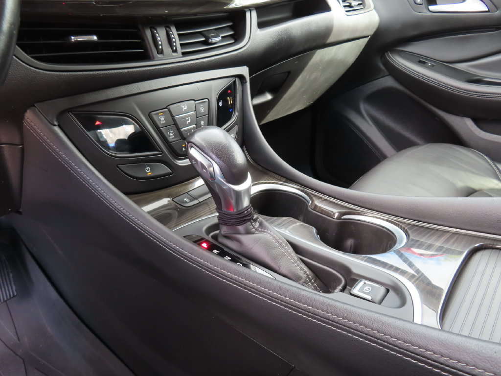 Used 2020 Buick Envision Essence w/ LPO, Active Package AWD/4WD image 21