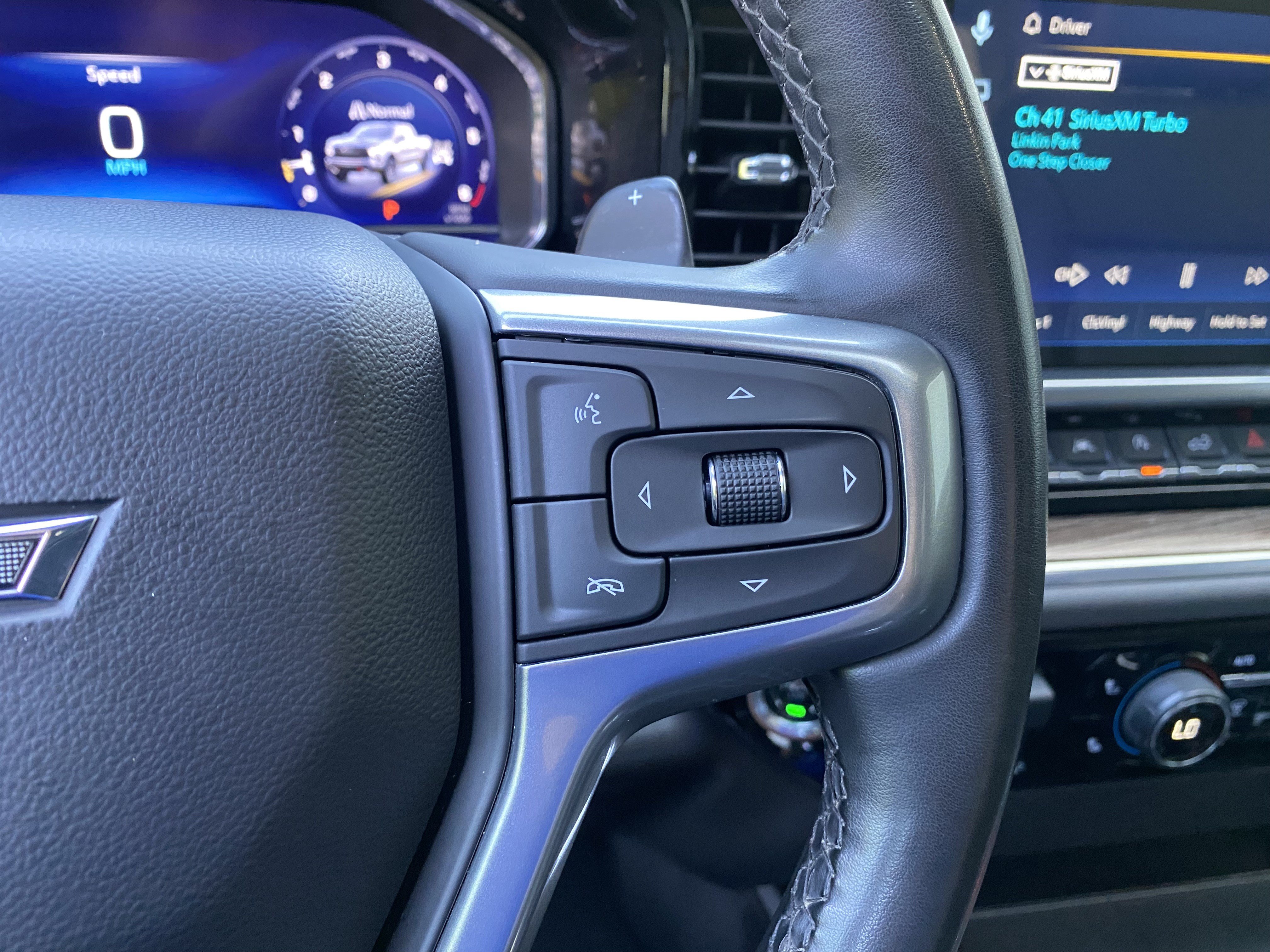 Used 2024 Chevrolet Silverado 1500 LT Trail Boss w/ Convenience Package II AWD/4WD image 21