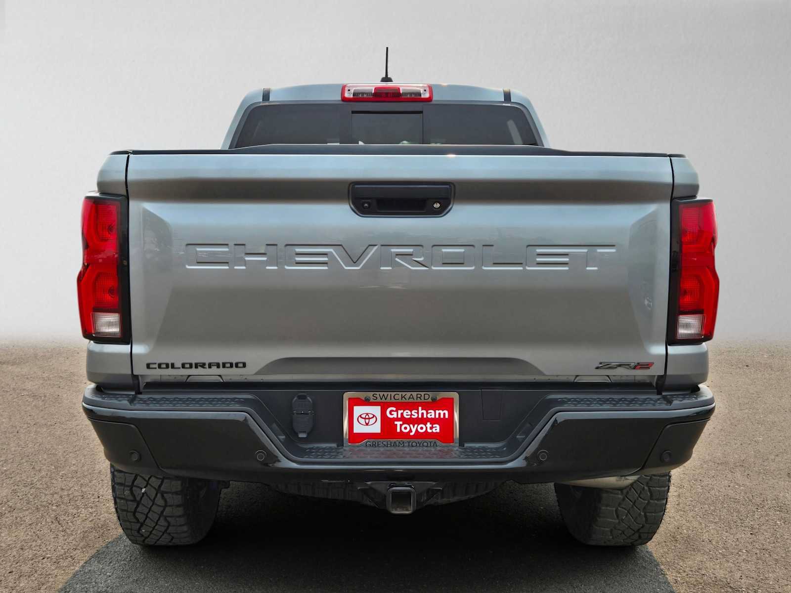 Used 2024 Chevrolet Colorado ZR2 w/ Technology Package AWD/4WD image 5