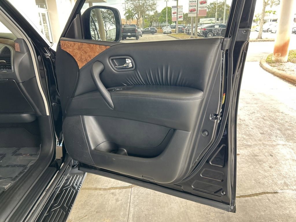 Used 2022 Nissan Armada SL w/ Captain's Chairs Package image 30