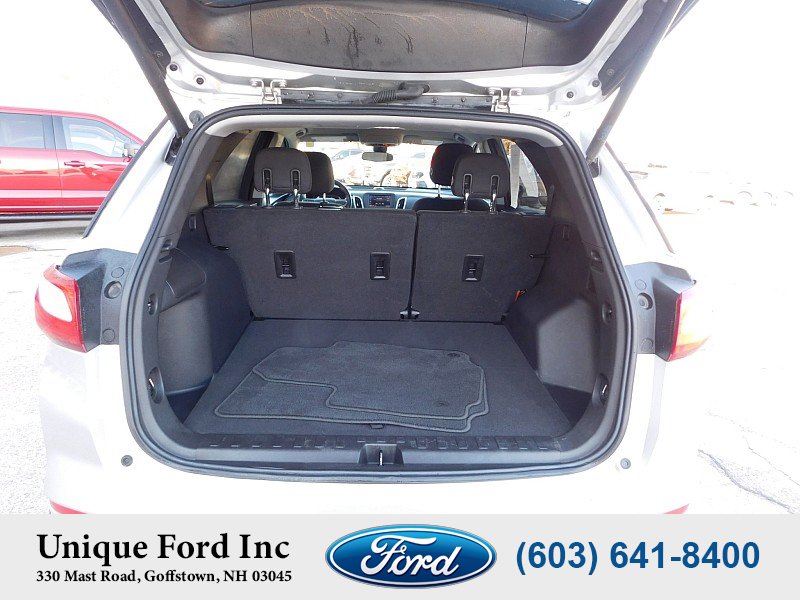 Used 2020 Chevrolet Equinox LT w/ Driver Convenience Package image 24