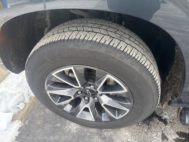 Used 2022 Chevrolet Suburban Z71 image 18