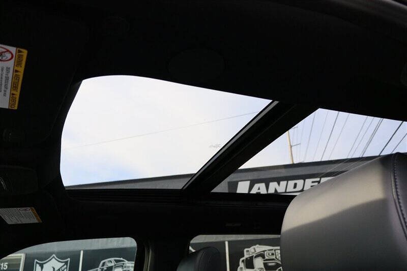 Used 2026 Ford F450 Platinum w/ FX4 Off-Road Package AWD/4WD image 12