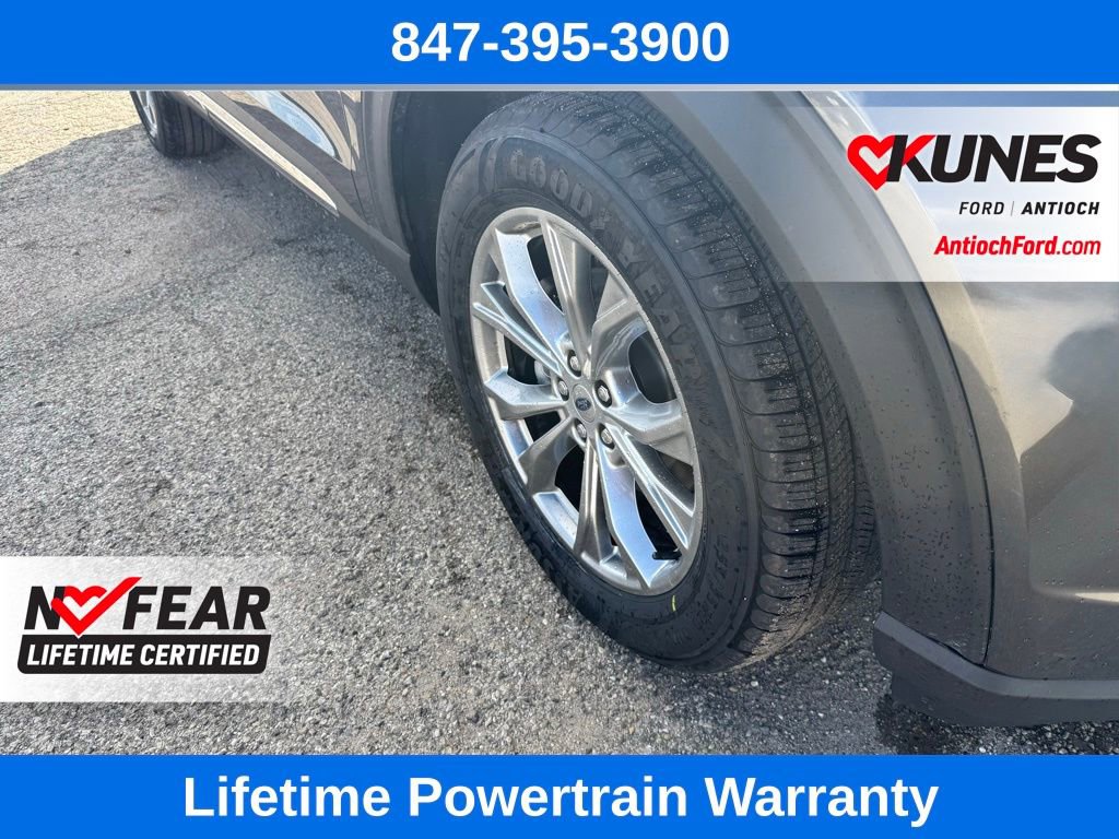 Used 2020 Ford Explorer XLT w/ Equipment Group 202A image 12