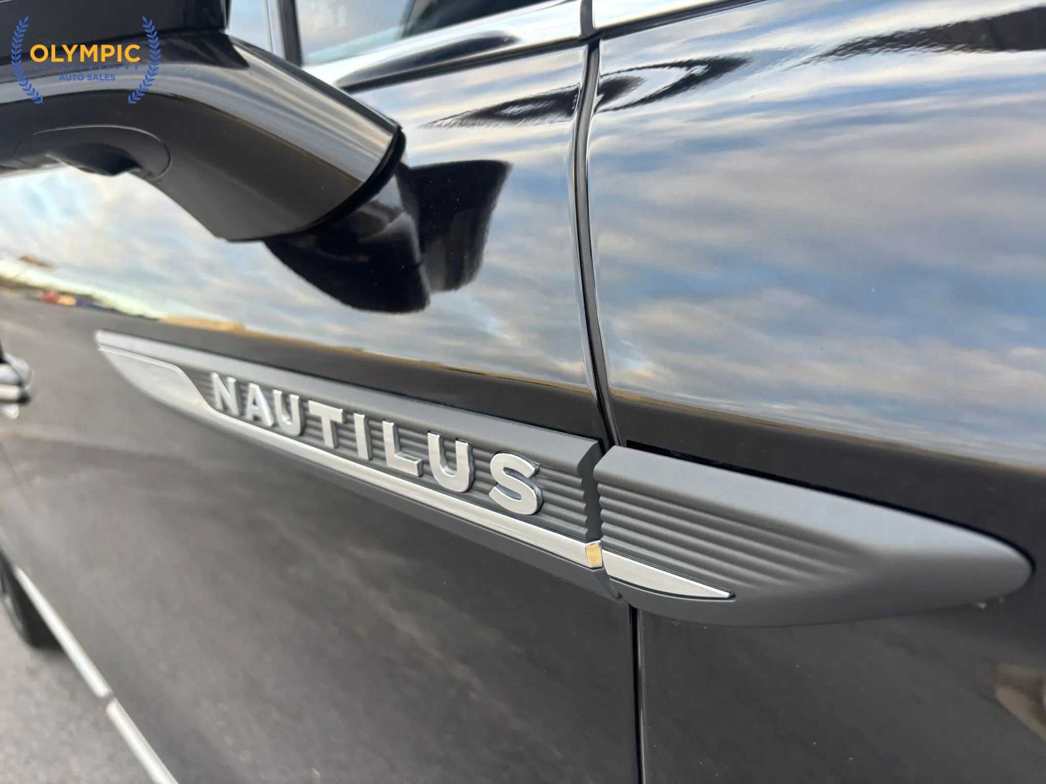 Used 2019 Lincoln Nautilus Reserve image 15