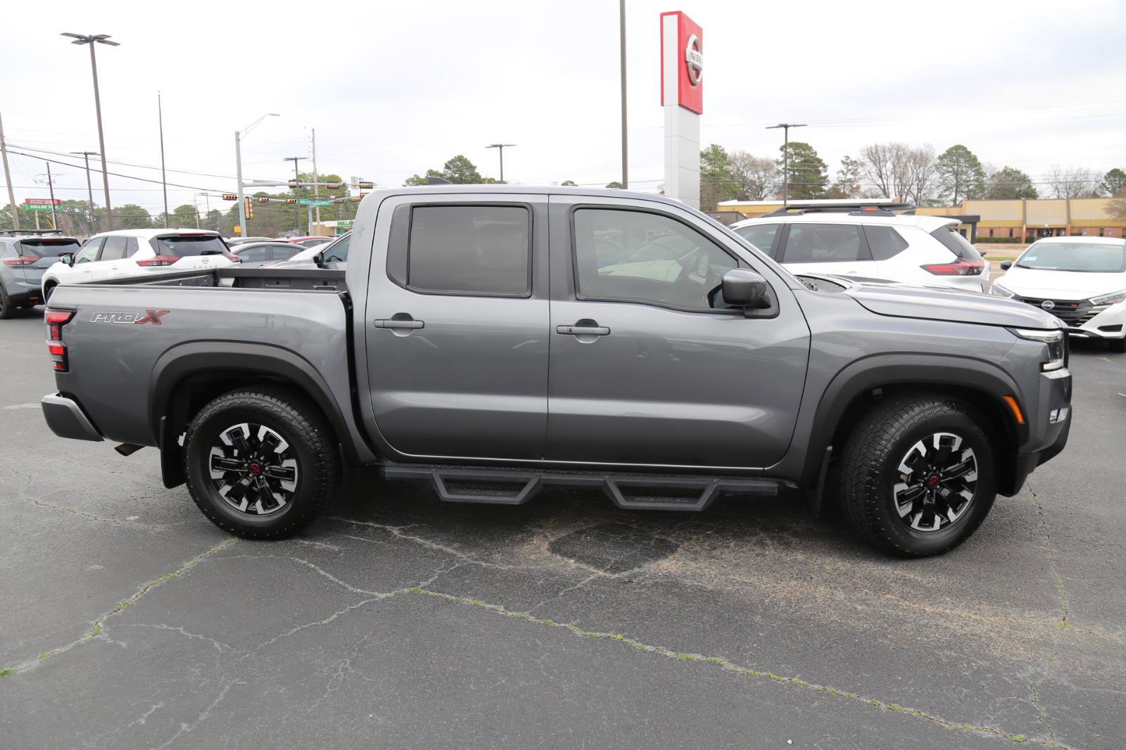 Used 2024 Nissan Frontier Pro-X w/ Technology Package image 2