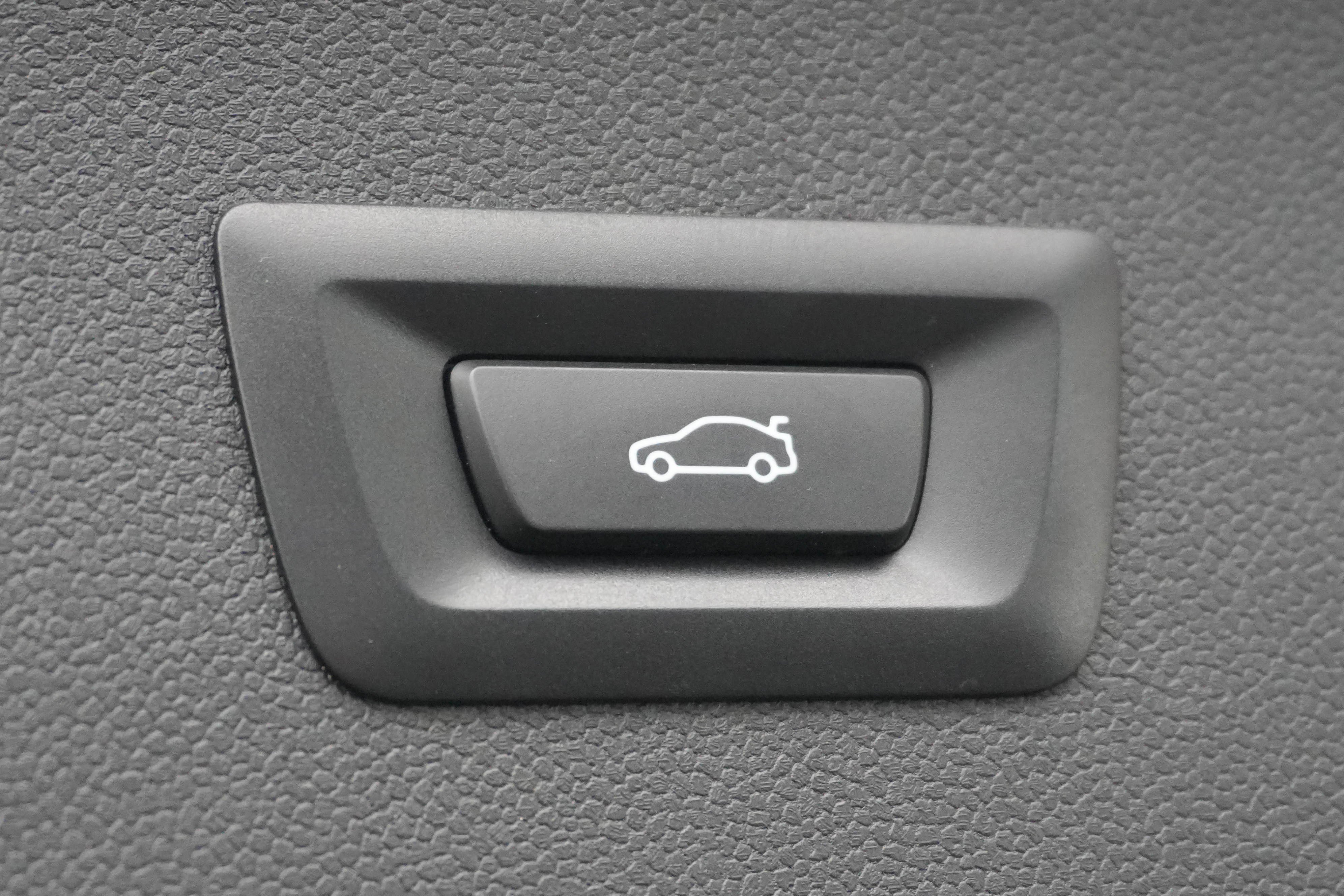 Certified 2023 BMW iX xDrive50 w/ Sport Package image 35