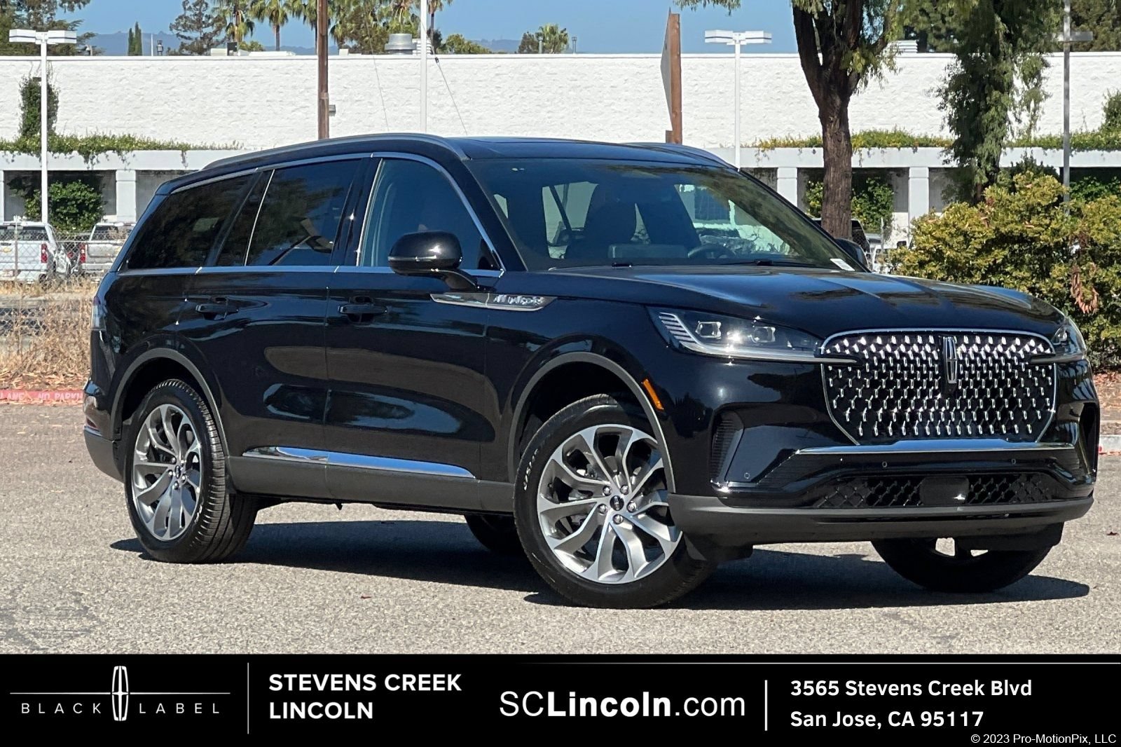 New 2026 Lincoln Aviator Reserve w/ Illumination Package AWD/4WD image 1