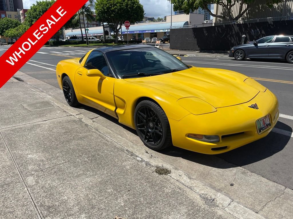 Used 2003 Chevrolet Corvette Coupe RWD video 3