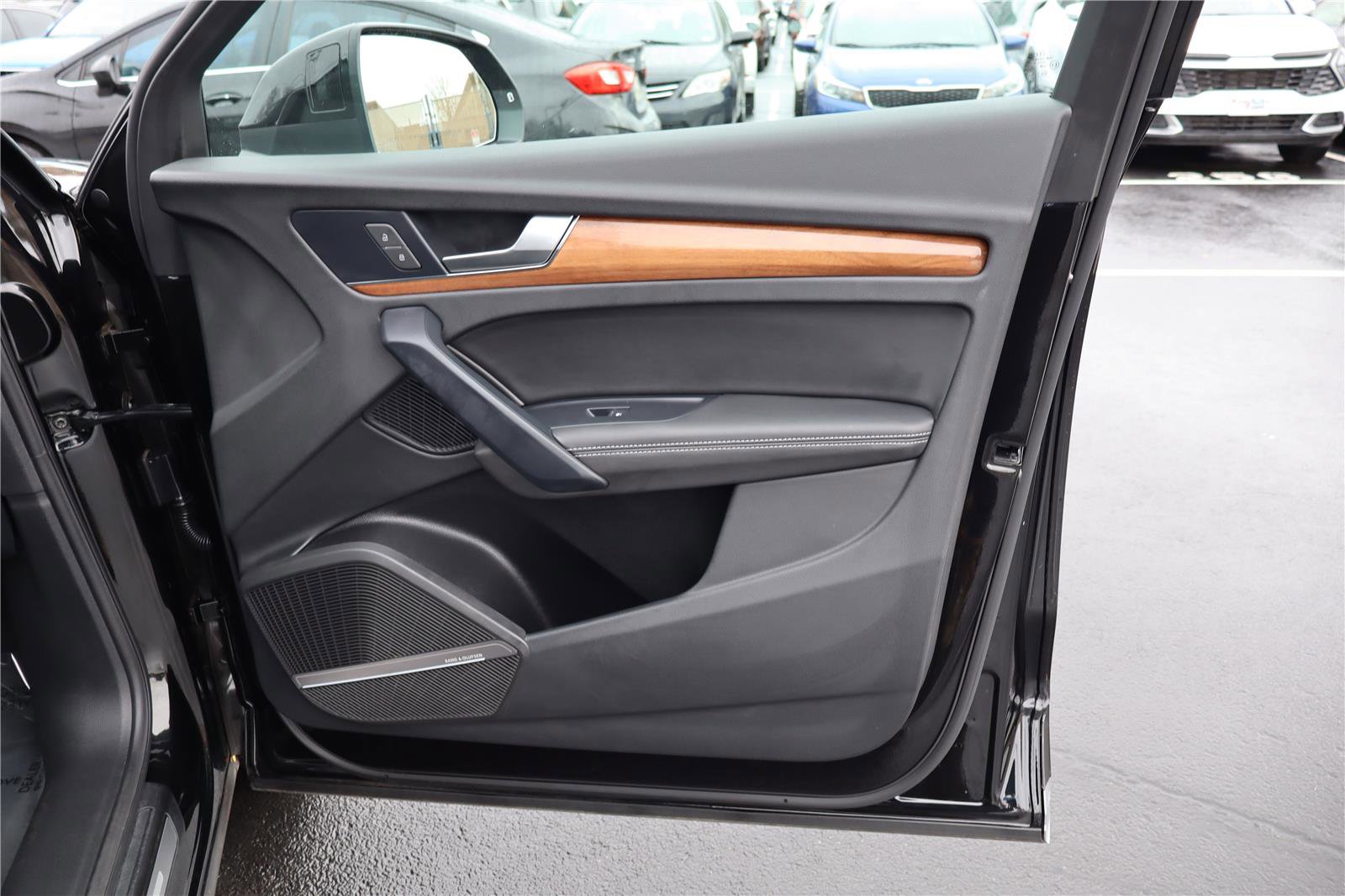 Used 2023 Audi Q5 2.0T Premium Plus w/ Premium Plus Package image 30