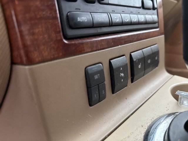 Used 2007 Ford Explorer Sport Trac Limited image 12