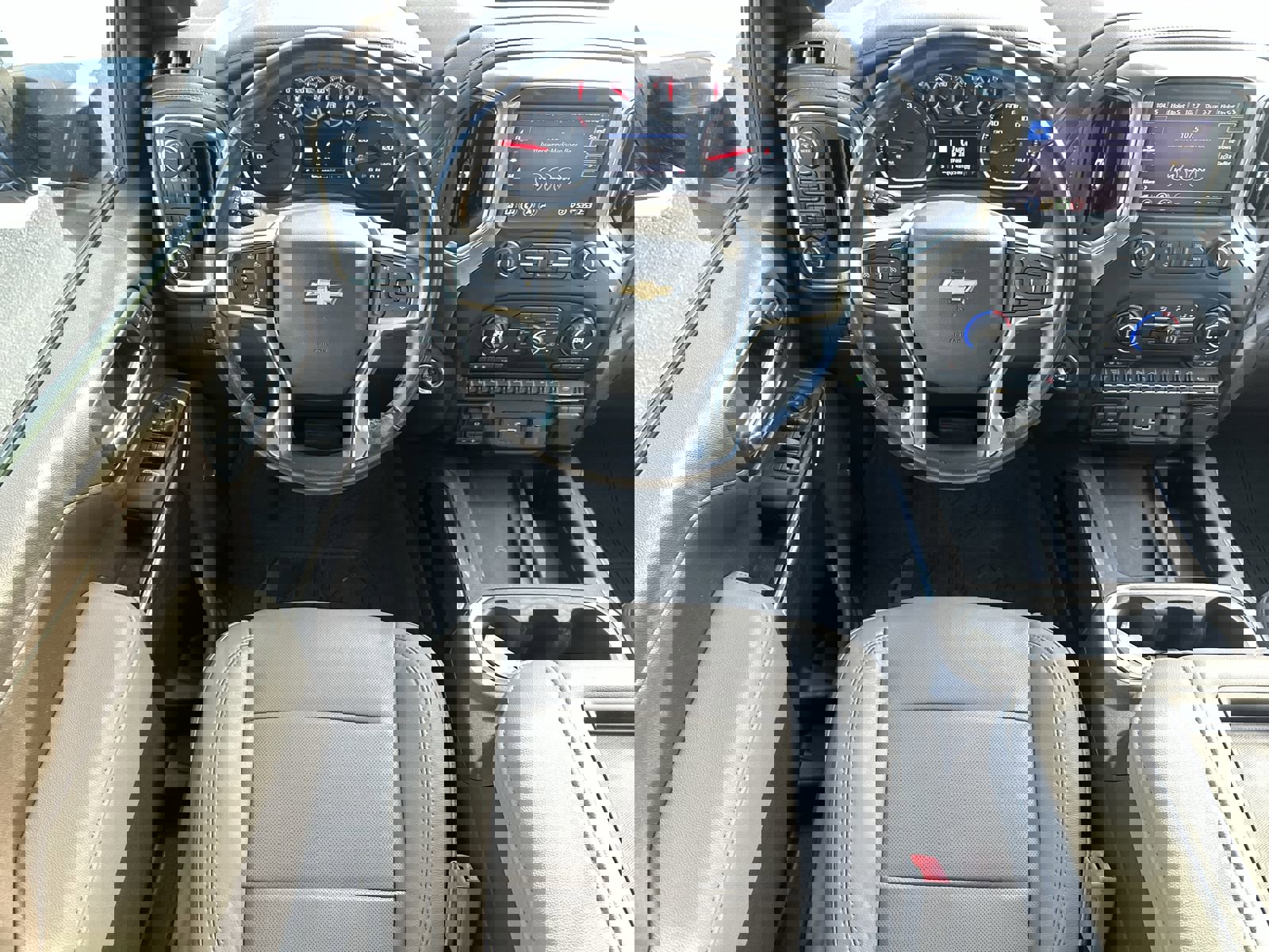 Used 2020 Chevrolet Silverado 3500 LTZ w/ LTZ Plus Package image 17