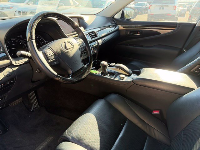 Used 2017 Lexus LS 460 AWD w/ Comfort Package image 15