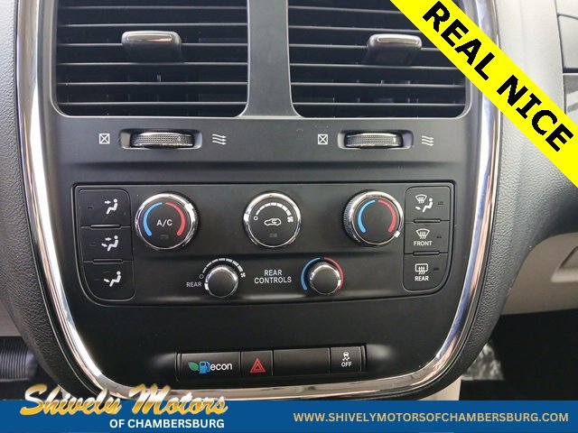Used 2019 Dodge Grand Caravan SE w/ UConnect Hands-Free Group image 19