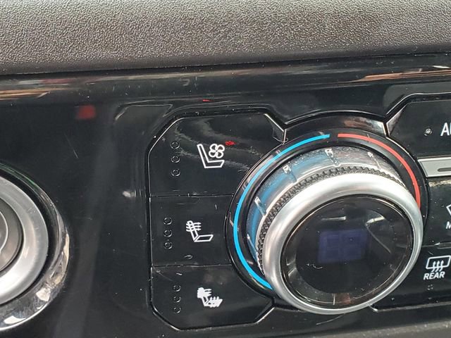 Used 2023 GMC Sierra 1500 SLT w/ SLT Convenience Package image 26