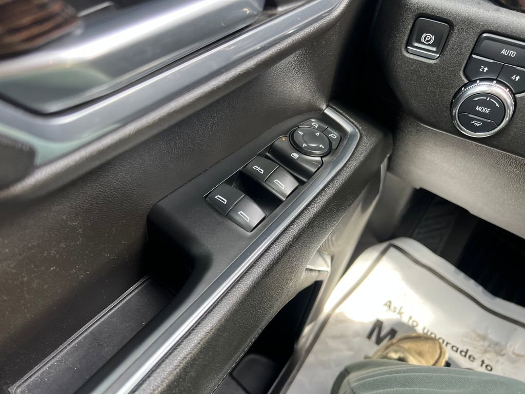 Used 2024 GMC Sierra 1500 SLE image 11