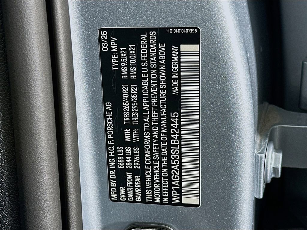 New 2025 Porsche Macan S image 35