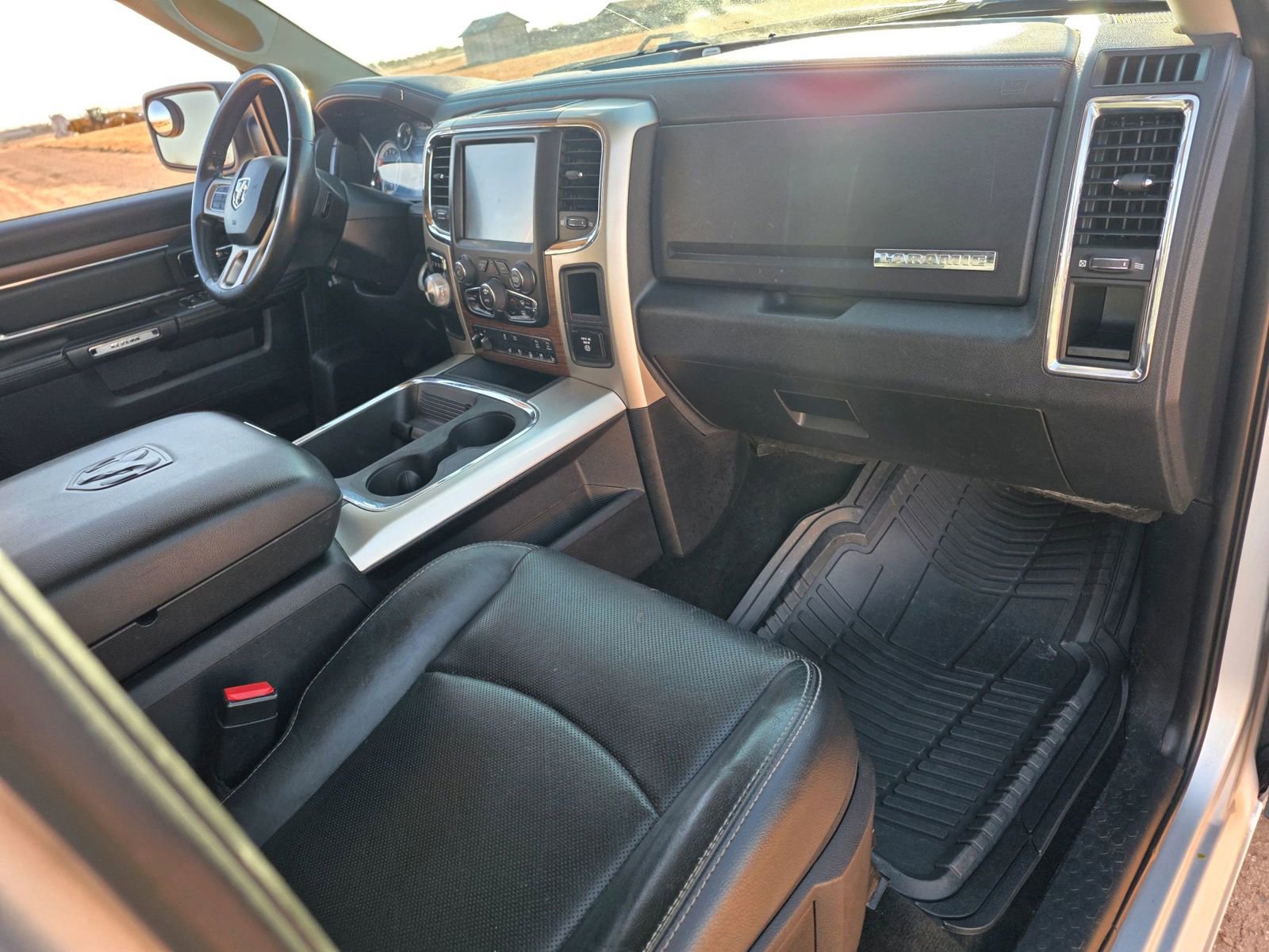 Used 2016 RAM 1500 Laramie w/ Convenience Group image 21