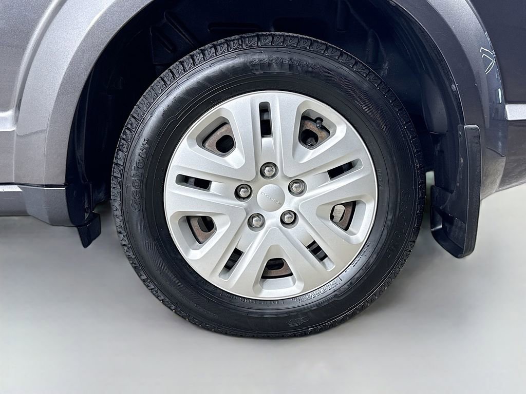 Used 2018 Dodge Journey SE w/ Mopar All Weather Group FWD image 35