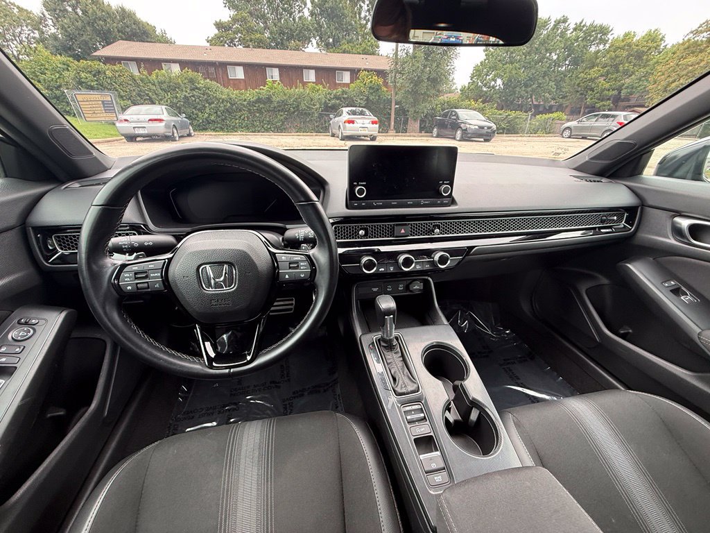 Used 2025 Honda Civic Sport image 6