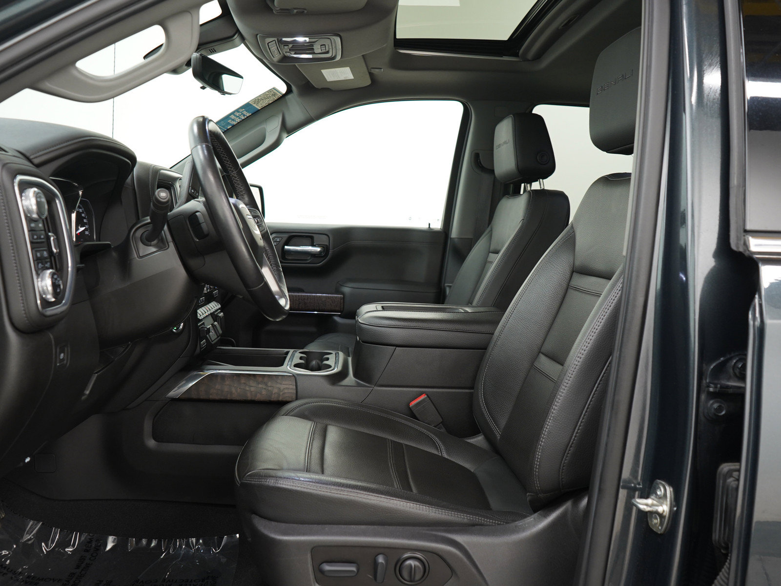Used 2022 GMC Sierra 1500 Denali w/ Denali Reserve Package AWD/4WD image 24